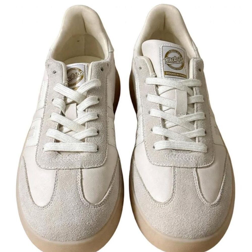 Off-white Men's White and Cream Trainers